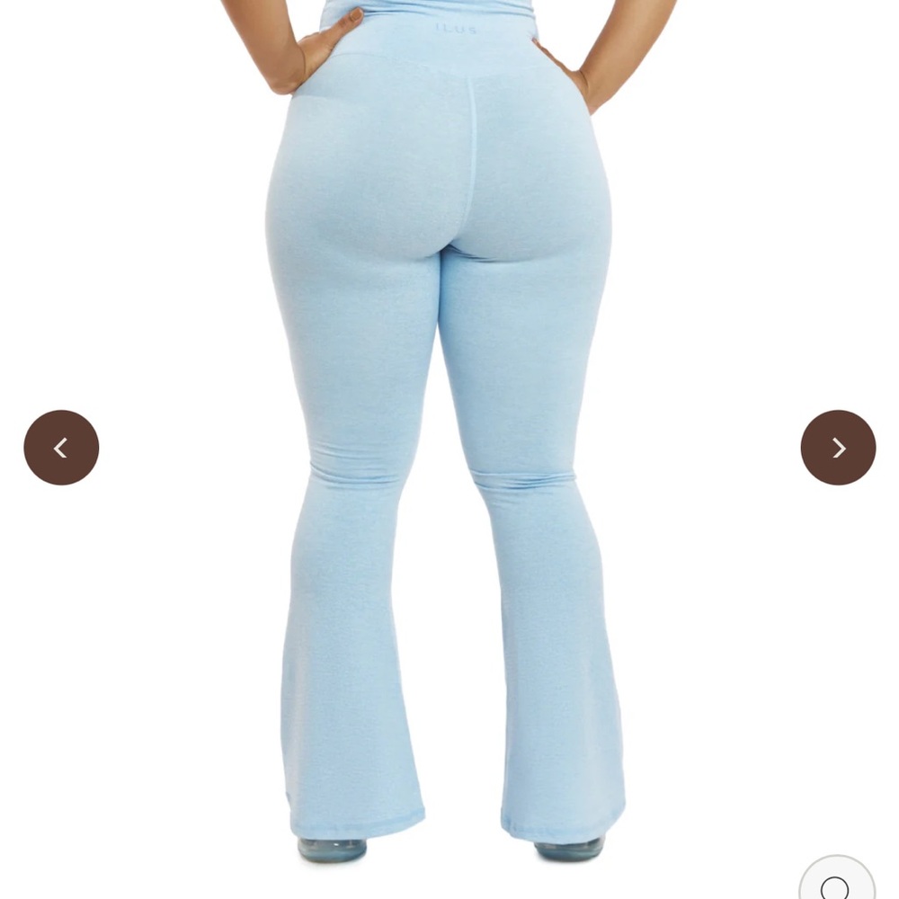 ILUS yoga leggings